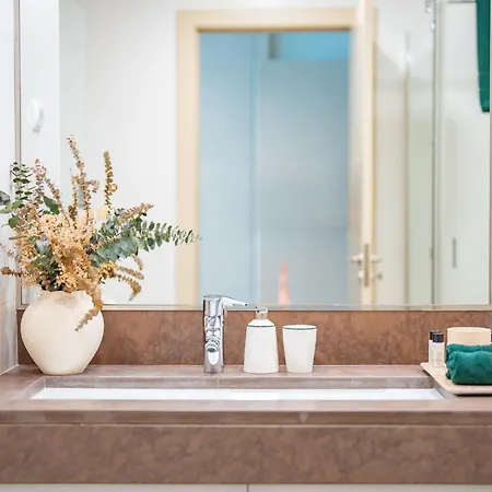 107 - Two Bedroom * 푼샬