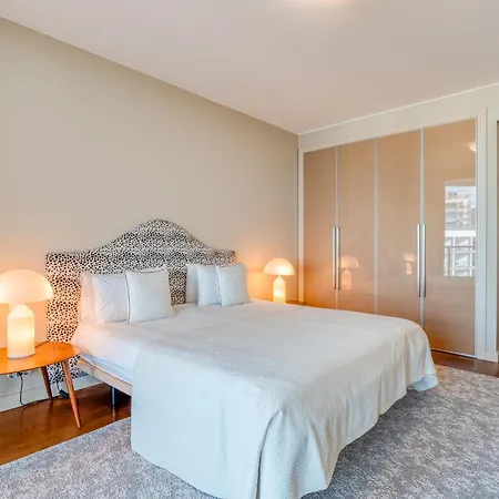 107 - Two Bedroom * 丰沙尔