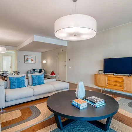107 - Two Bedroom Apartment *