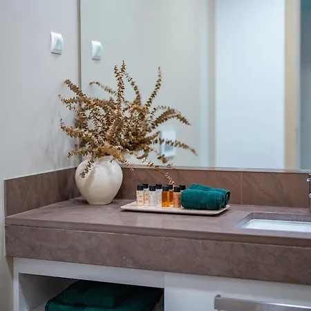 107 - Two Bedroom * 丰沙尔