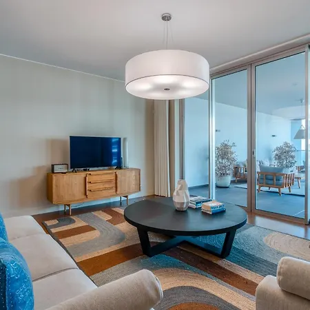 107 - Two Bedroom 公寓 *