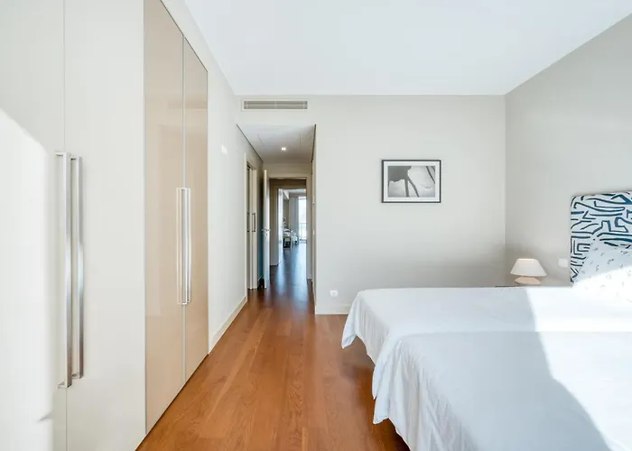 107 - Two Bedroom Appartement *