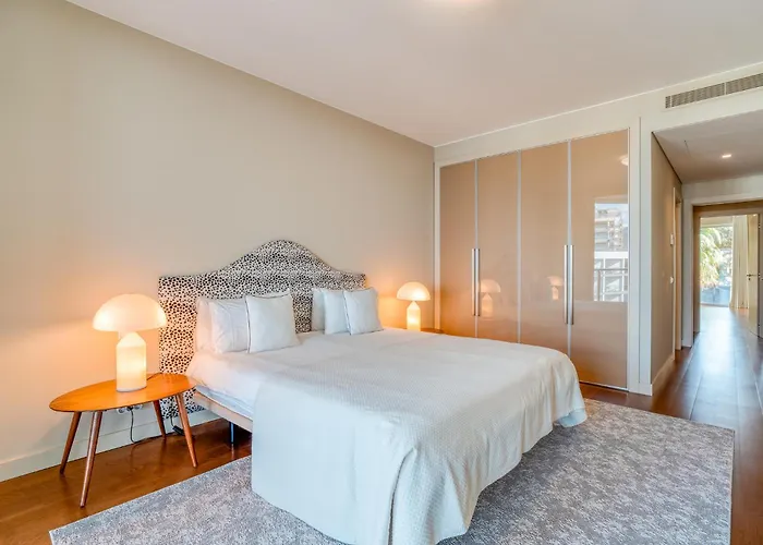 107 - Two Bedroom * Funchal (Madeira)