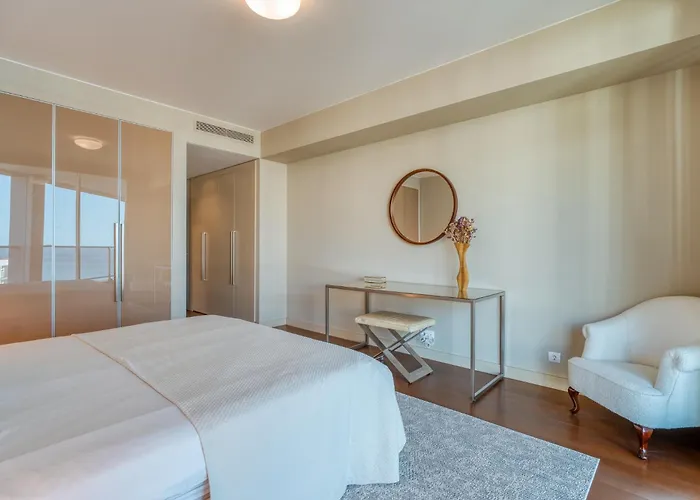 107 - Two Bedroom Apartament Funchal (Madeira)